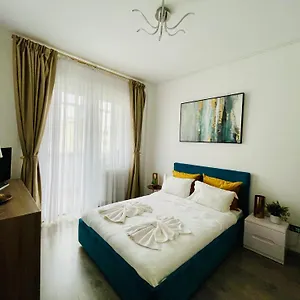 Metropole Square Bucureşti